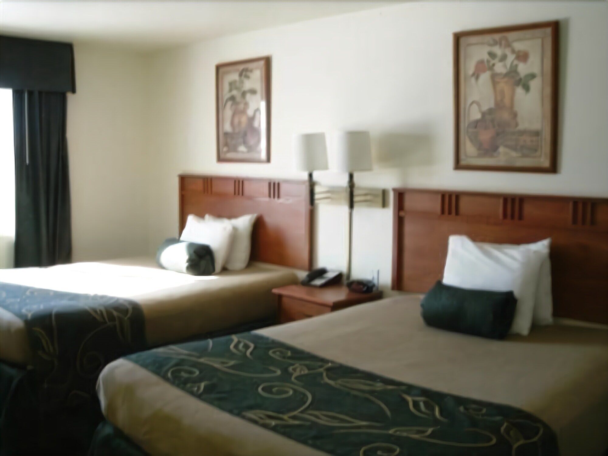 Travelodge By Wyndham Missouri Valley Phòng bức ảnh